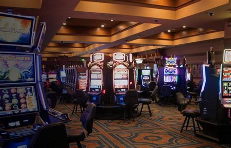 rolling hills casino slots